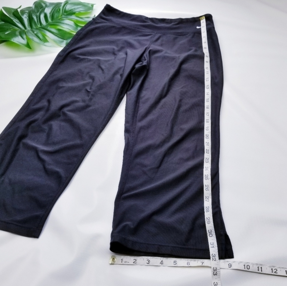 Nike‎ FitDry Crop Pants Side Slit EUC! Sz Medium - Picture 3 of 8